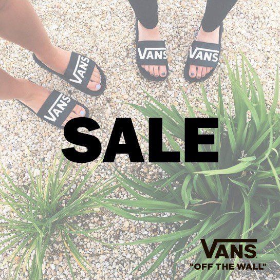 Распродажа в Vans