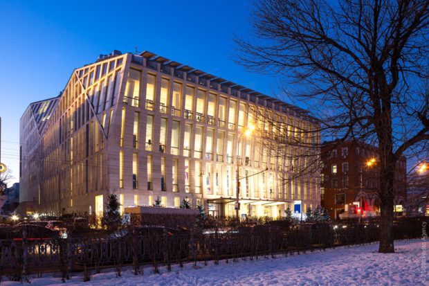4832_tsvetnoy-moskva
